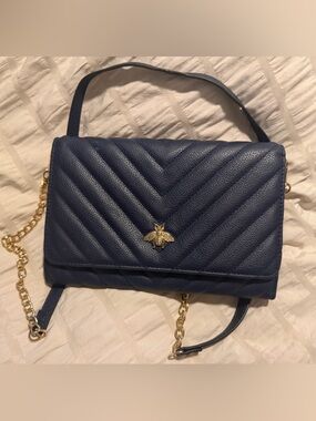 Quilted Navy Shoulder Bag with Bee Accent